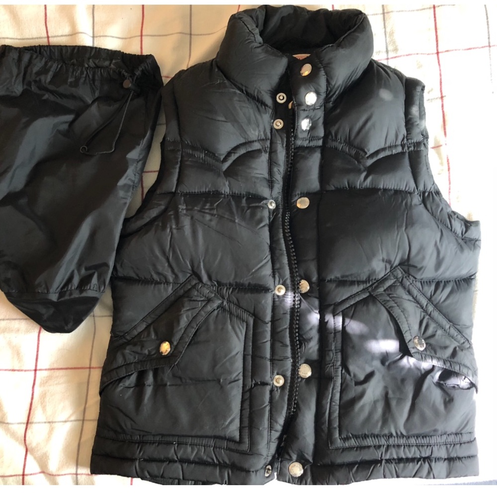 TRUE RELIGION SLEEVELESS PUFFER JACKER XS